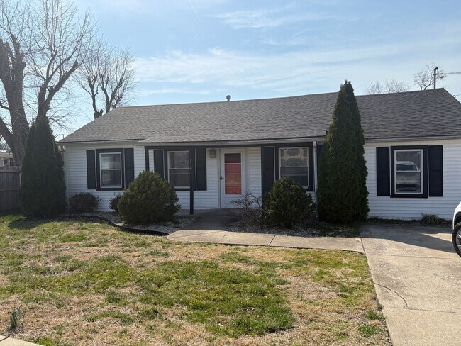 Building Photo - 1303 Collett Ln