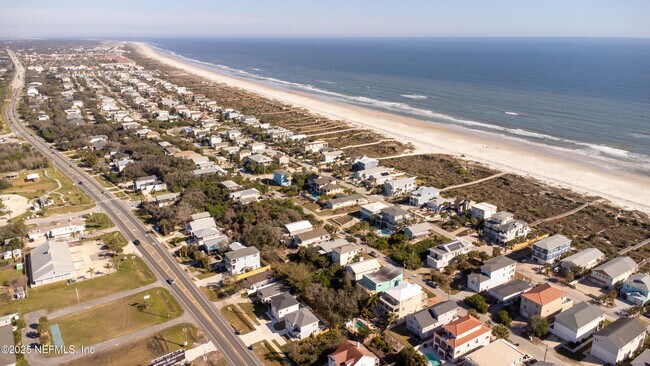 Building Photo - 5455 Pelican Way