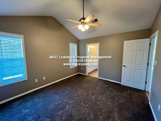 Building Photo - 474-476 Kreisel Dr