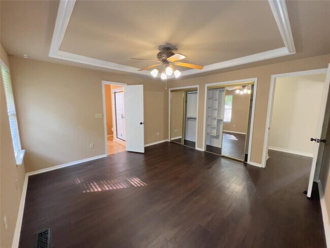 Building Photo - 11800 Kingsridge Terrace