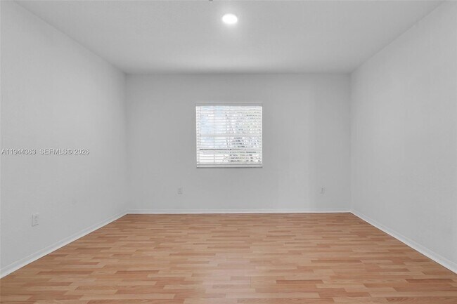 Building Photo - 5670 NW 116th Ave