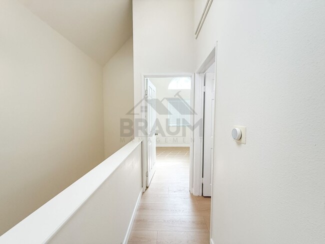 Building Photo - 14257 Friar St
