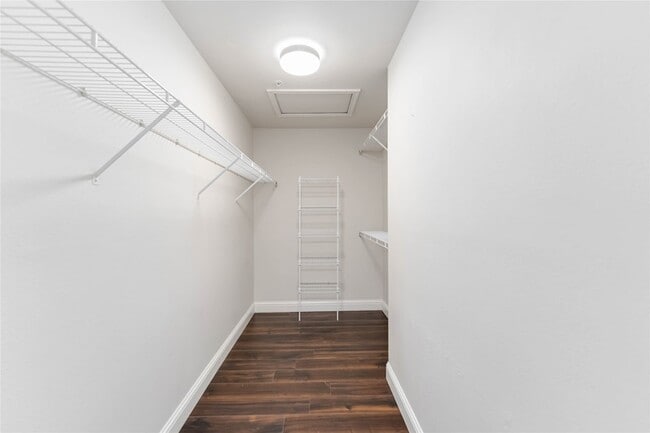 Building Photo - 3231 Allen Pkwy