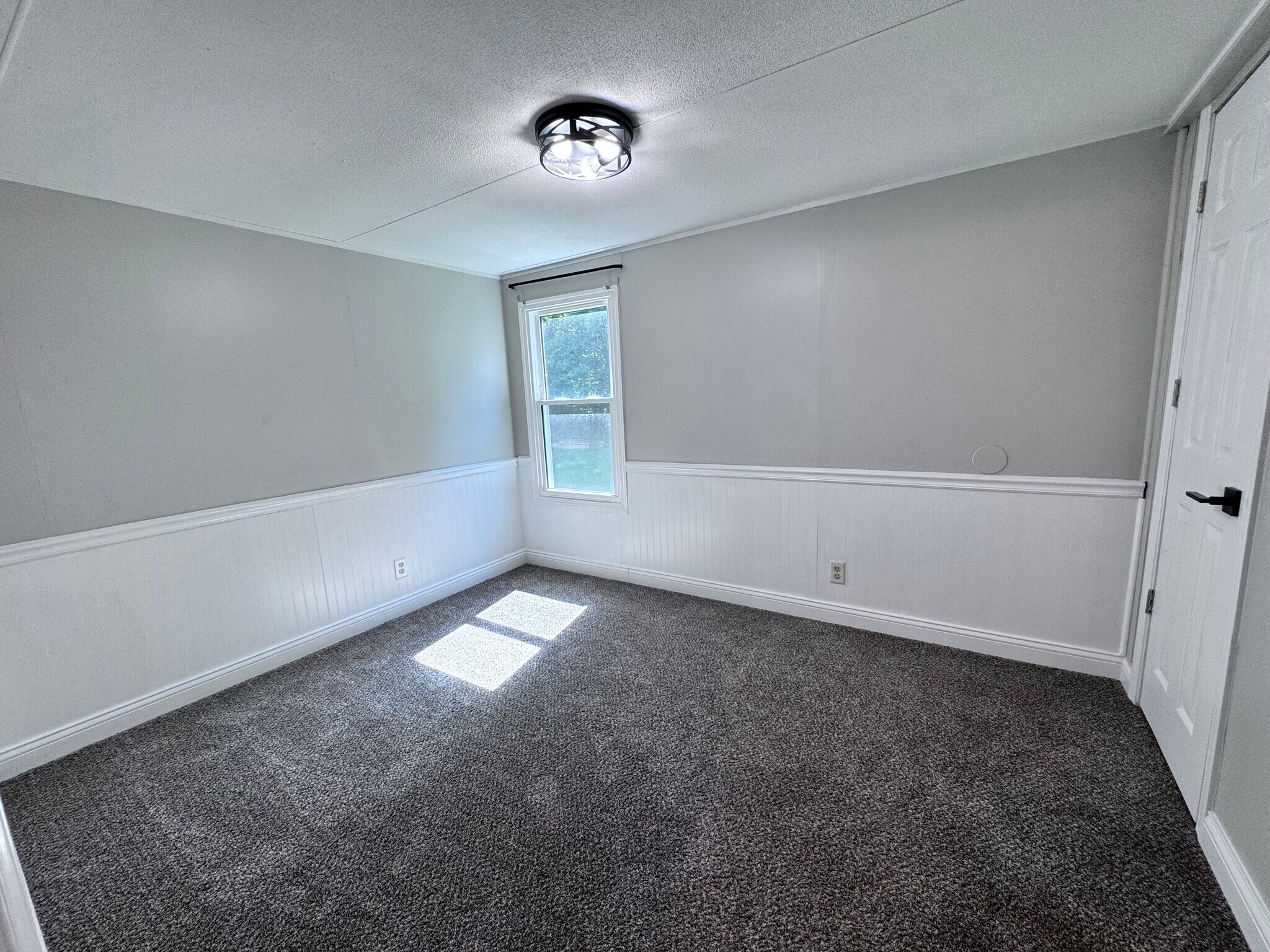 Building Photo - 2475 Freshour Rd