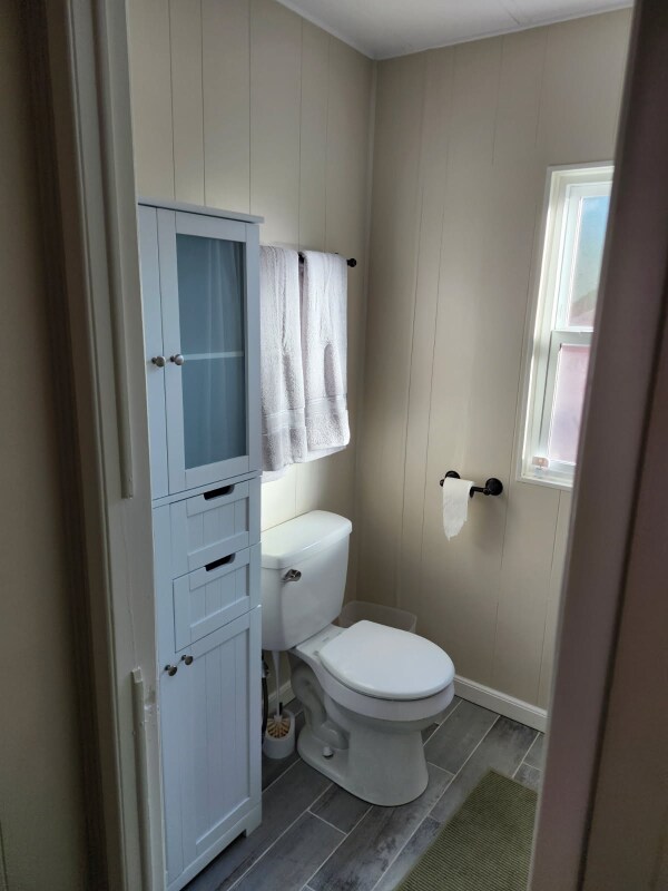 Building Photo - 1010 Palm Canyon Dr