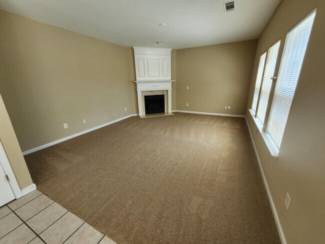 Building Photo - 1594 Overview Cir SW