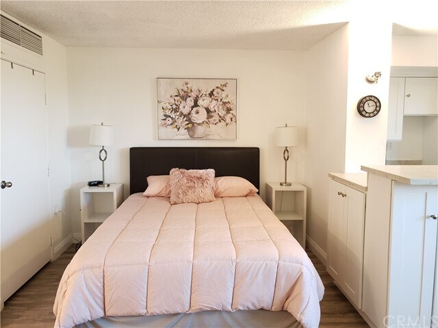 Building Photo - 24055 Paseo Del Lago St