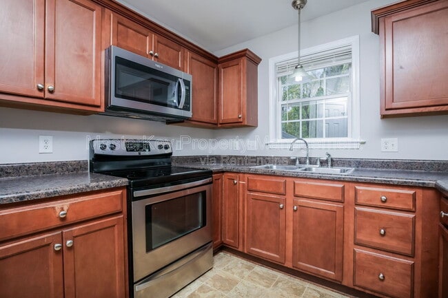 Building Photo - 1535 Ikes Pond Ln