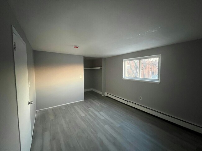 Building Photo - 13540 Superior Rd