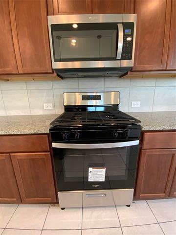 Building Photo - 917 Waggoner Dr