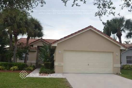 Primary Photo - 1090 Lancewood Pl W