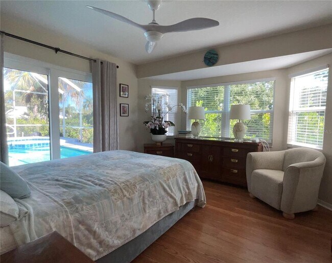 Building Photo - 1088 Hoover Cir