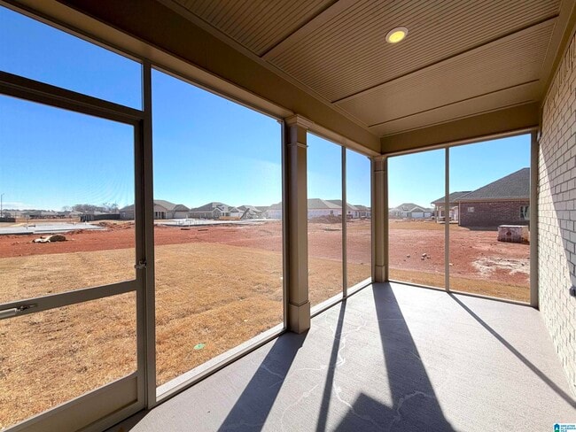 Building Photo - 214 Stockyard Cir