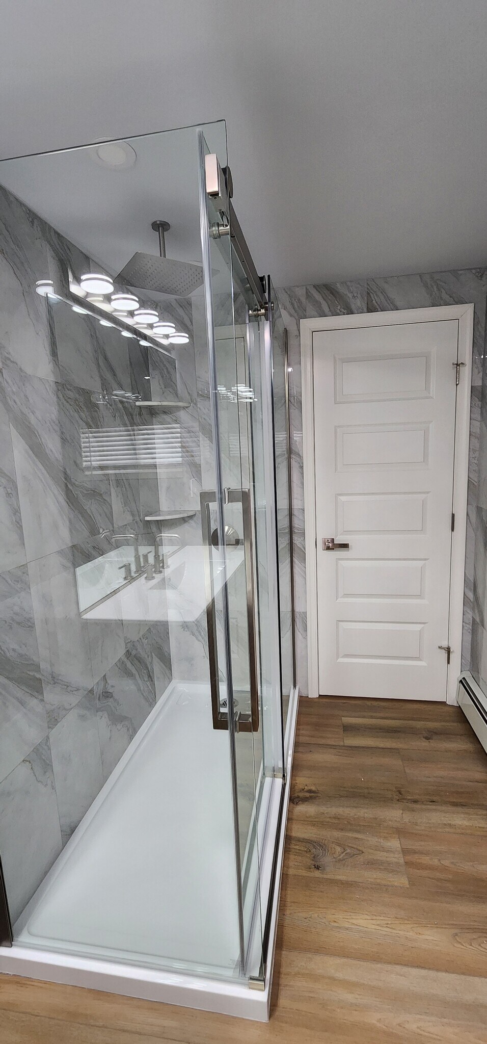 Building Photo - 241 Center Ave