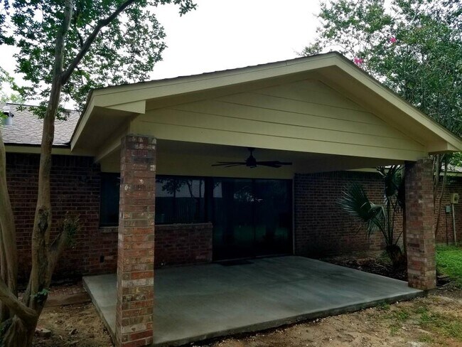 Building Photo - 3903 Coltwood Dr