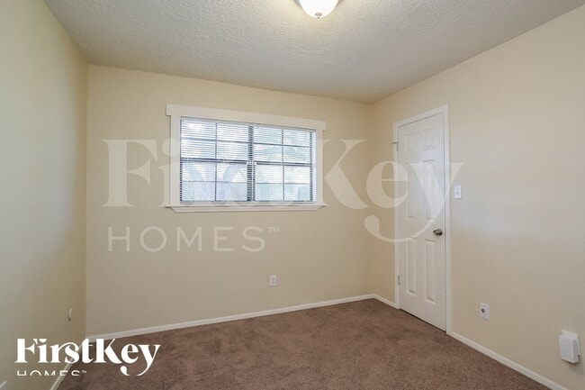 Building Photo - 14135 Rosetta Dr