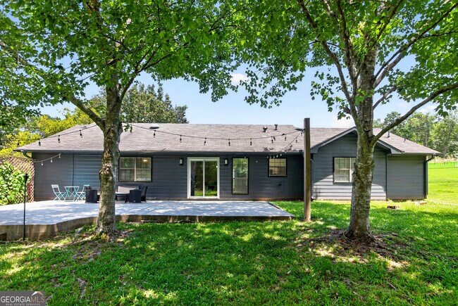Building Photo - 11525 Matthews Trail