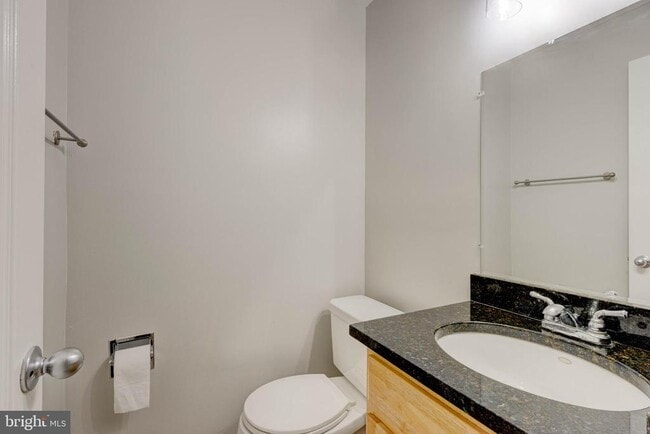 Building Photo - 3934 Chesterwood Dr