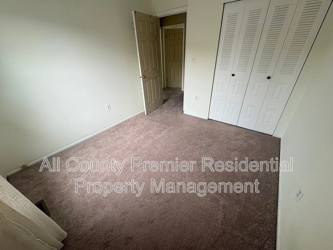 Building Photo - 3605 Pinhorn Dr