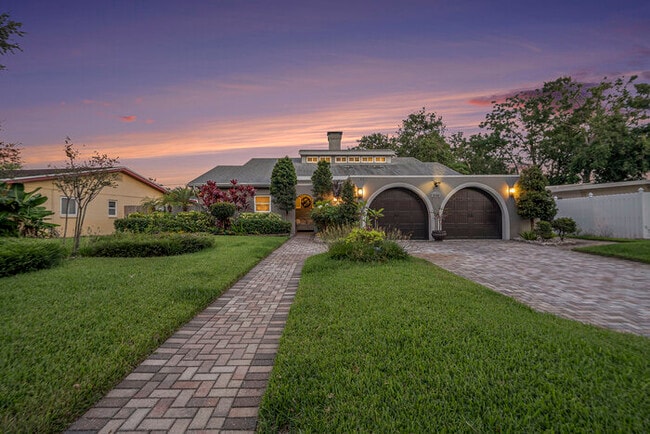 Building Photo - AMAZING OPPORTUNITY IN THE PINK STREETS!