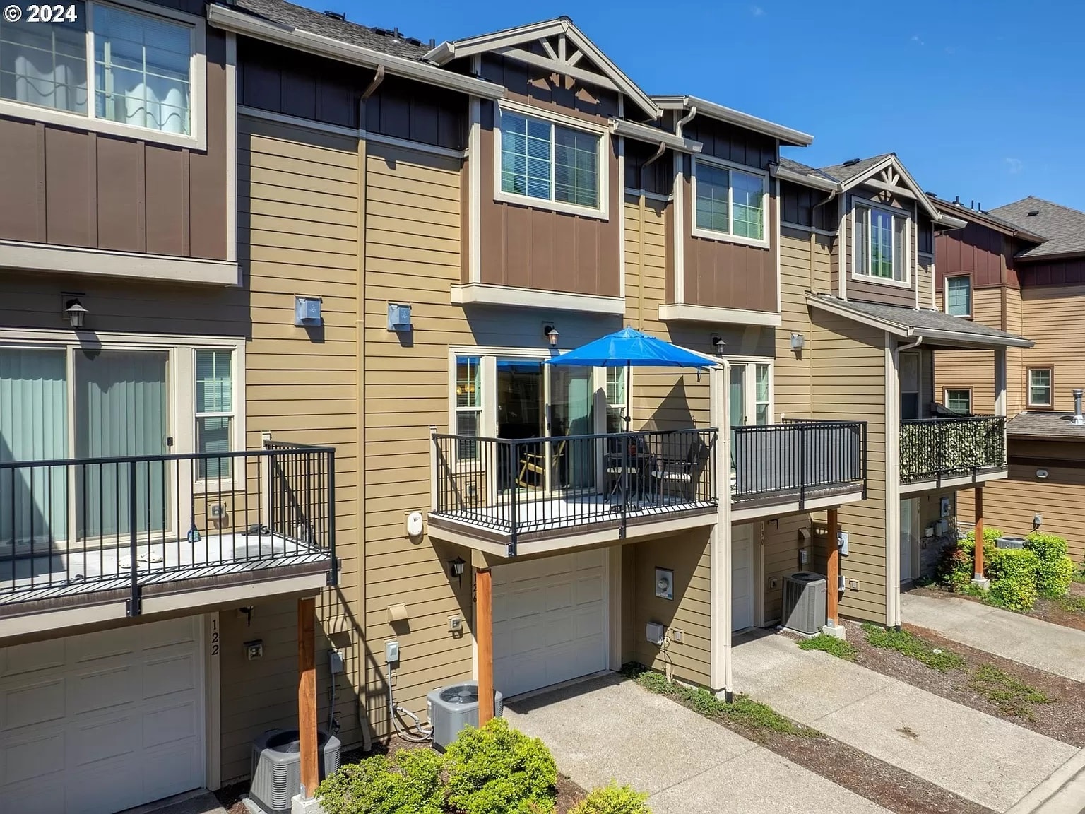 Patio - 126 NE 78th Ave