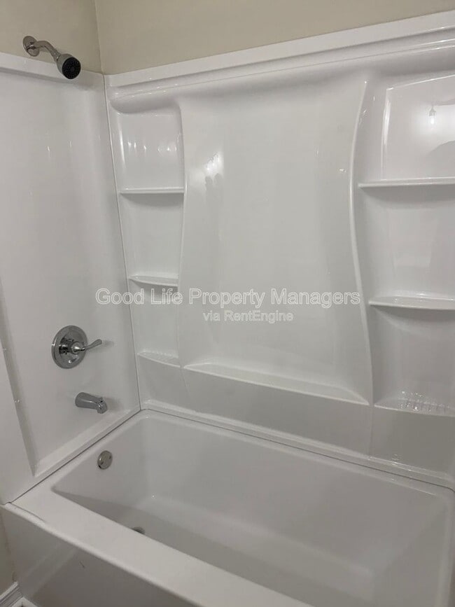 Building Photo - 9980 Bowman Ave