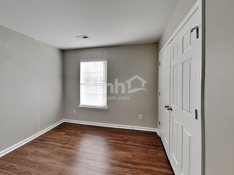 Building Photo - 4003 Paddle Wheel Ln