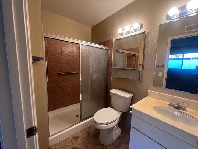 Building Photo - Spacious 4BR/2BA Mira Mesa Home For Rent!