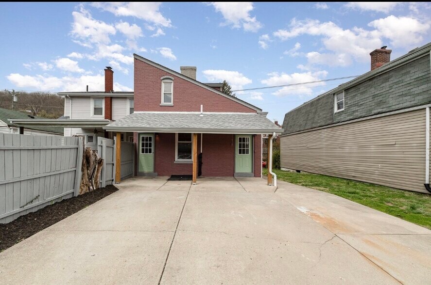 Building Photo - 511 Highland Pike