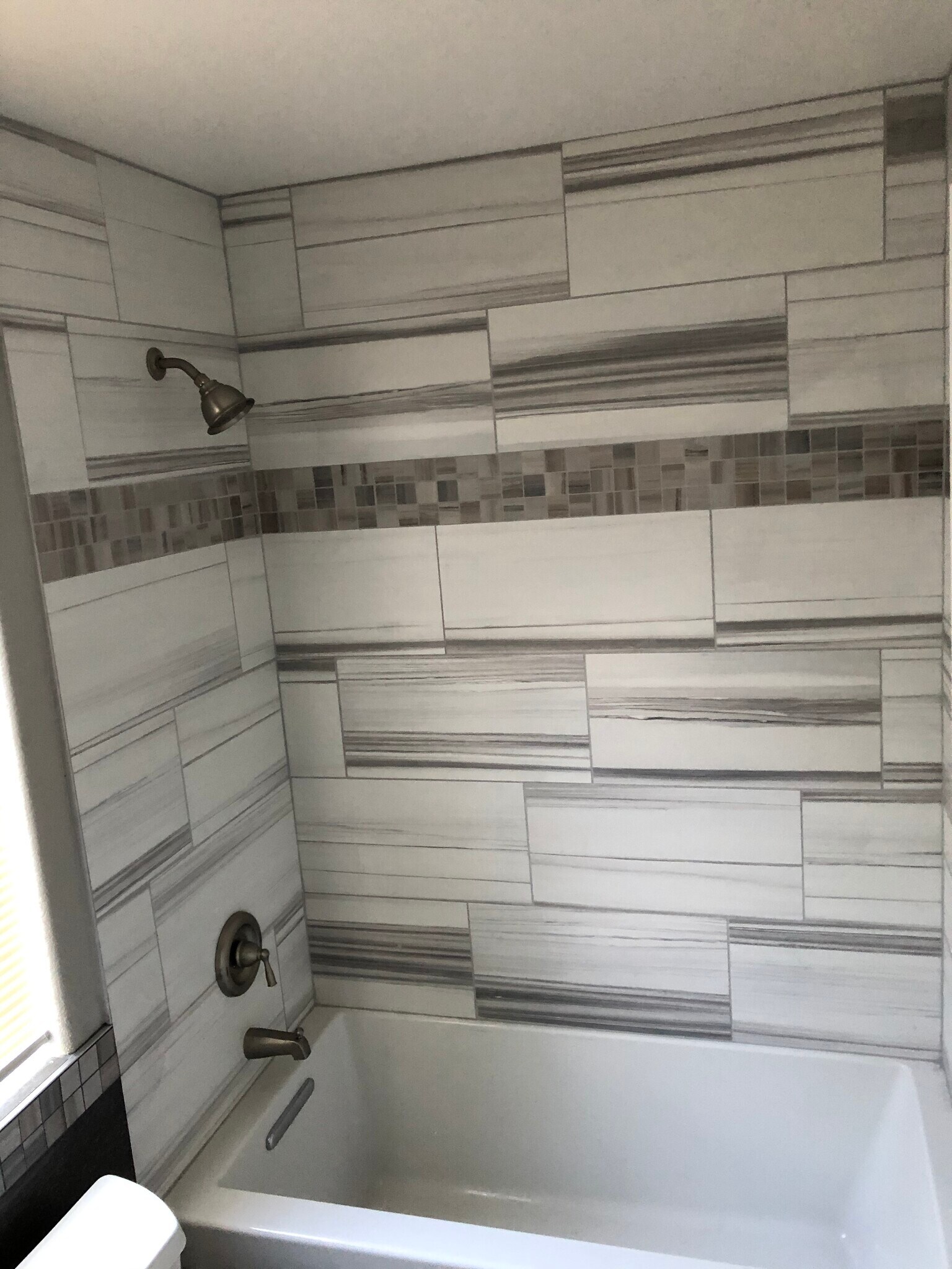 Building Photo - 5033 Vivaldi Dr