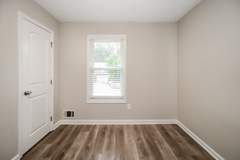 Building Photo - 1658 Eric Cir