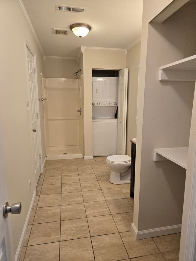 Building Photo - Lovely 3 Bedroom in Portsmouth