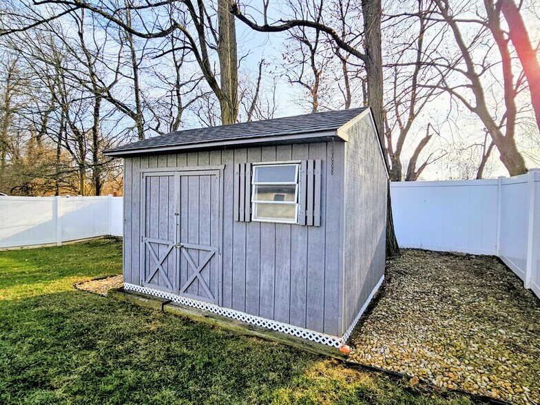 Building Photo - 91 Sunrise Cir