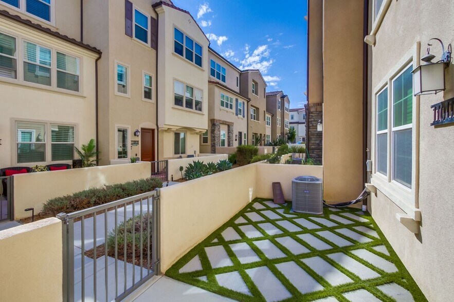 Building Photo - 11011 Peyton Wy