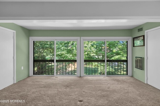 Building Photo - 25 Claremont Ct