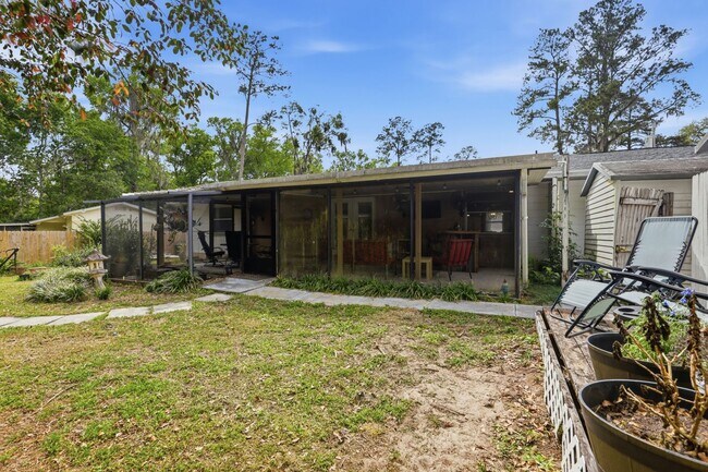 Building Photo - 4731 NW 39th St