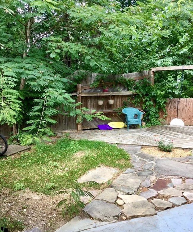 Building Photo - Charming 3-Bedroom Townhome in Callan Park – Available January 15th