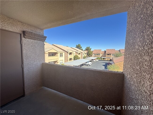 Building Photo - 1150 N Buffalo Dr