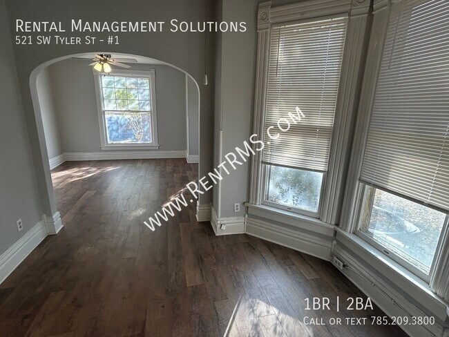 Building Photo - 521 SW Tyler St