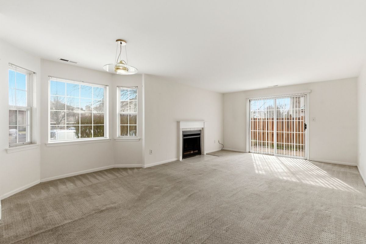 Building Photo - 3403 Waltham Ct