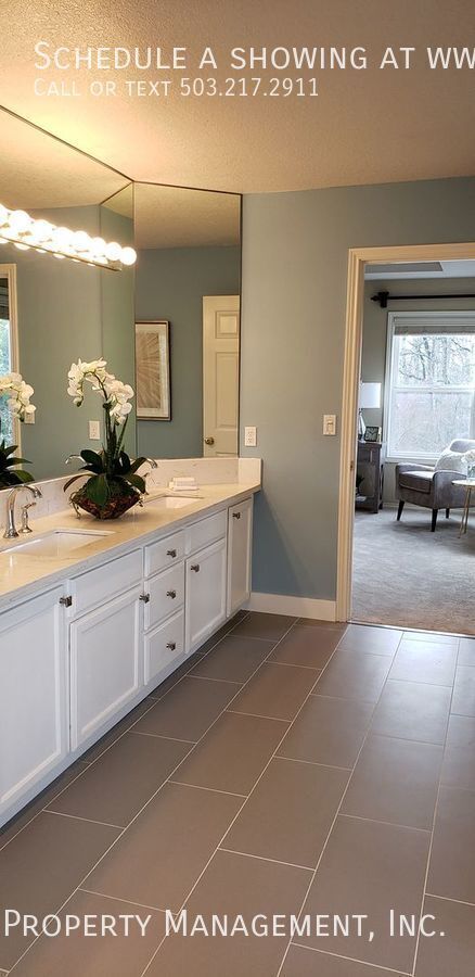 Building Photo - 14066 Chatham Ct