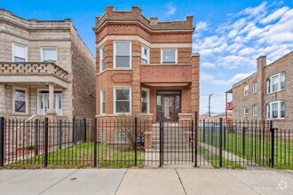 Building Photo - 5233 W Quincy St