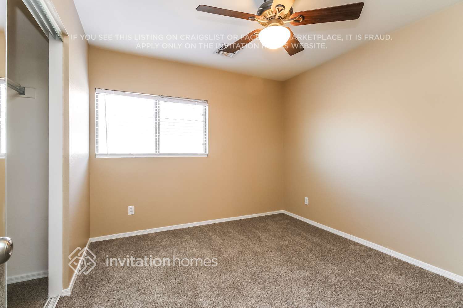 Building Photo - 8525 E Laguna Azul Ave