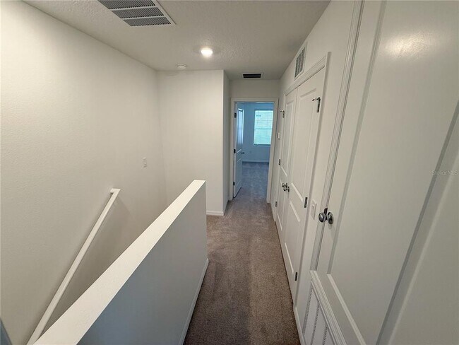 Building Photo - 3102 Skyline Lp