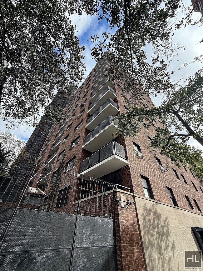 Building Photo - EAST 35 STREET