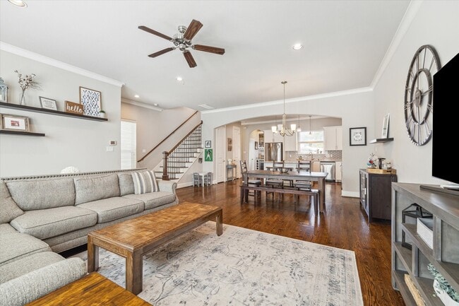 Building Photo - 829 Wakefield Dr