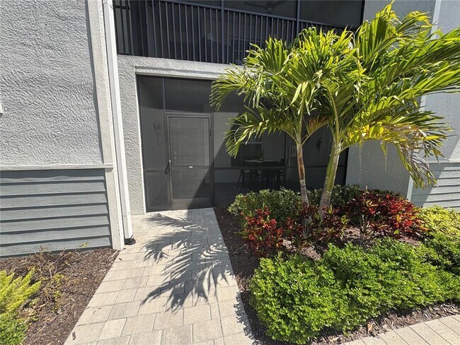 Building Photo - 12390 Wellen Golf St