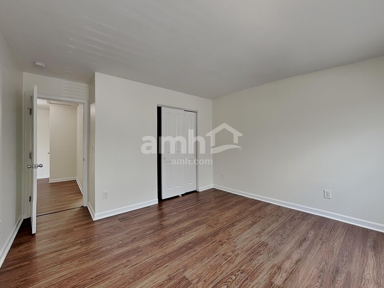 Building Photo - 6840 Horseback Ln