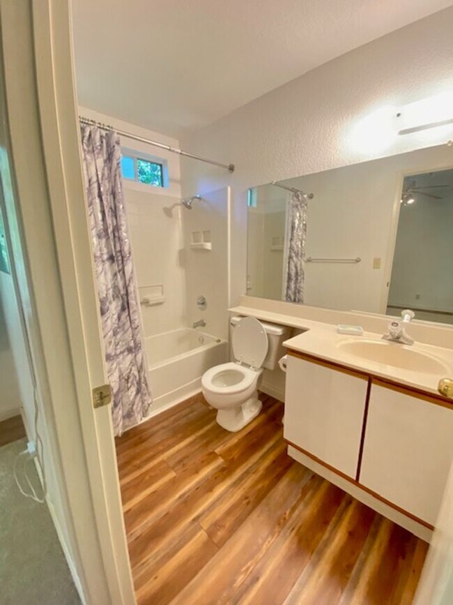 Building Photo - Affordable Move In Ready S. Vasco Condo