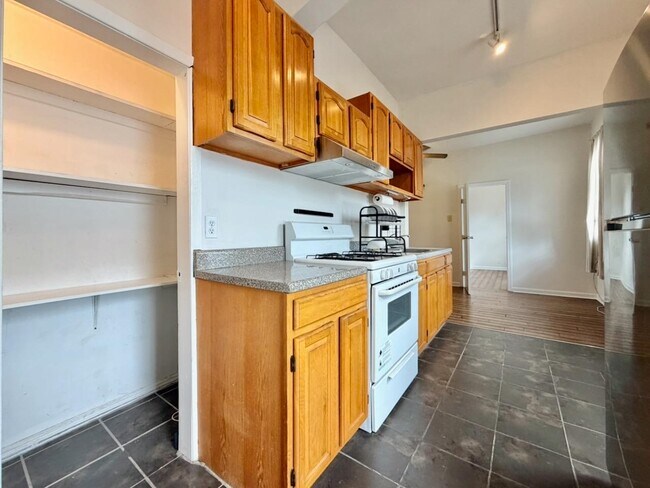 Building Photo - 514 Monastery Pl